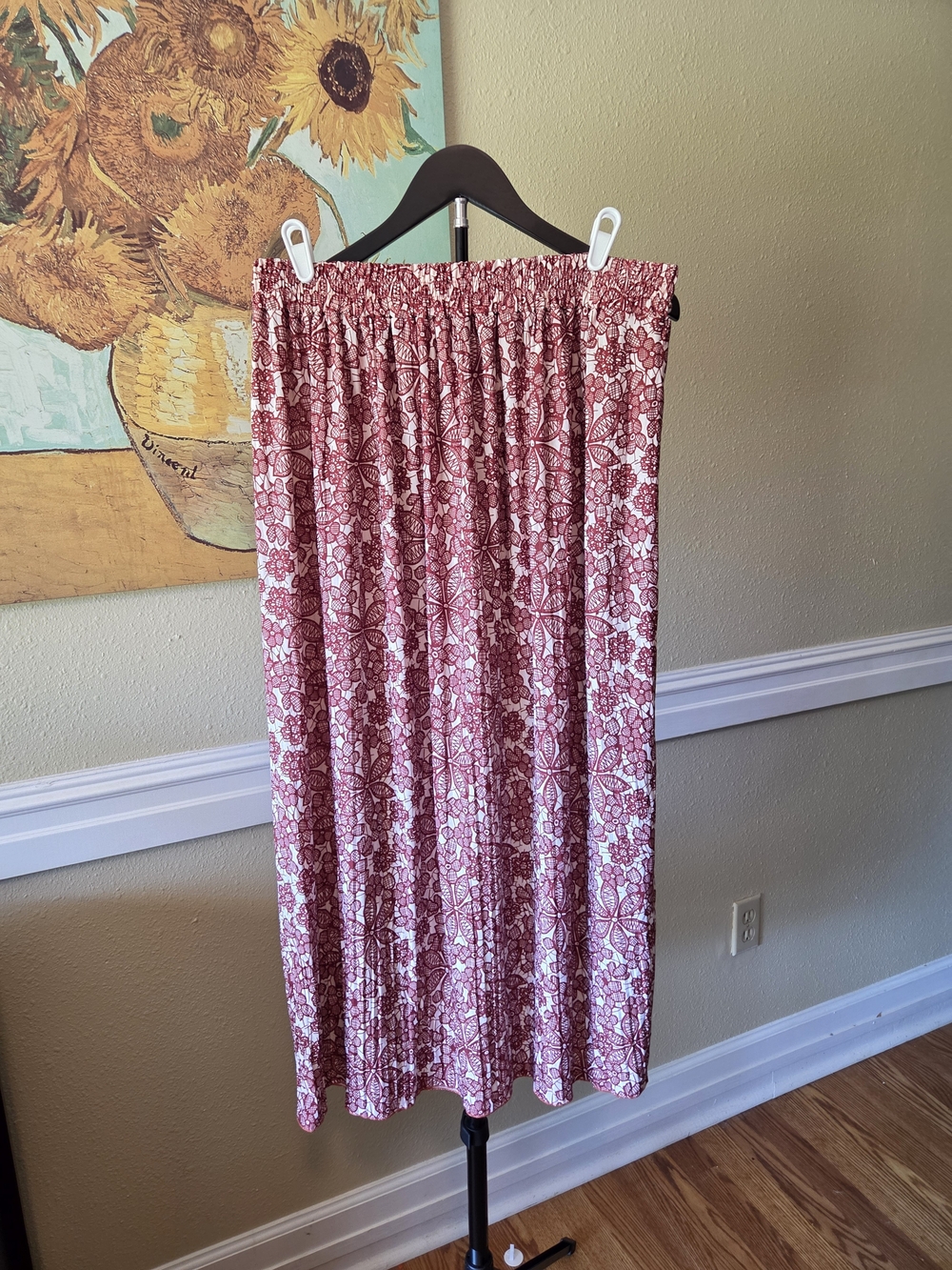 Women's Floral Burgundy Elastic-Waist Maxi Skirt